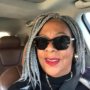 Meet your Posher, Michele